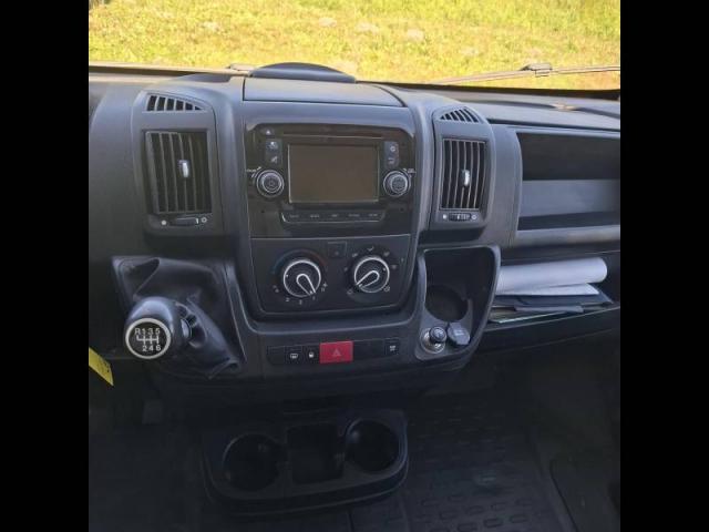 Peugeot Boxer image 1