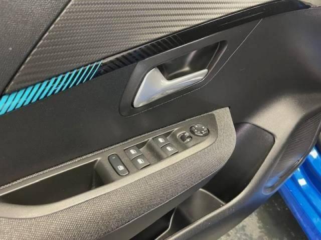 Peugeot 208 image 1