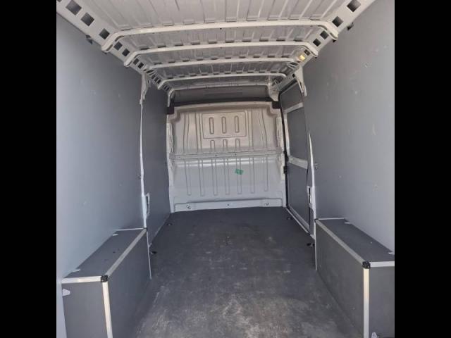 Peugeot Boxer image 3