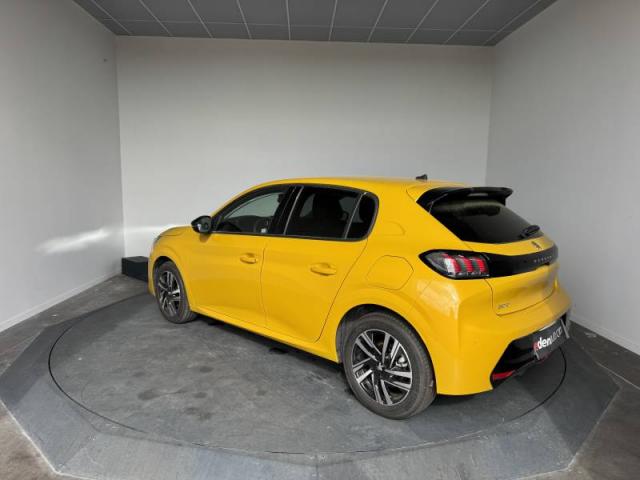 Peugeot 208 image 8