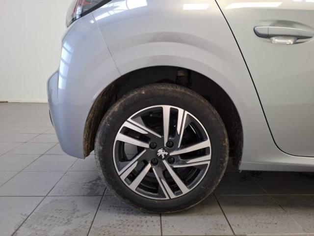 Peugeot 208 image 1