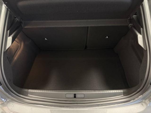 Peugeot 208 image 9