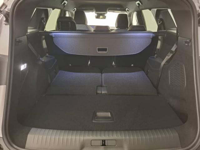 Peugeot 5008 image 1
