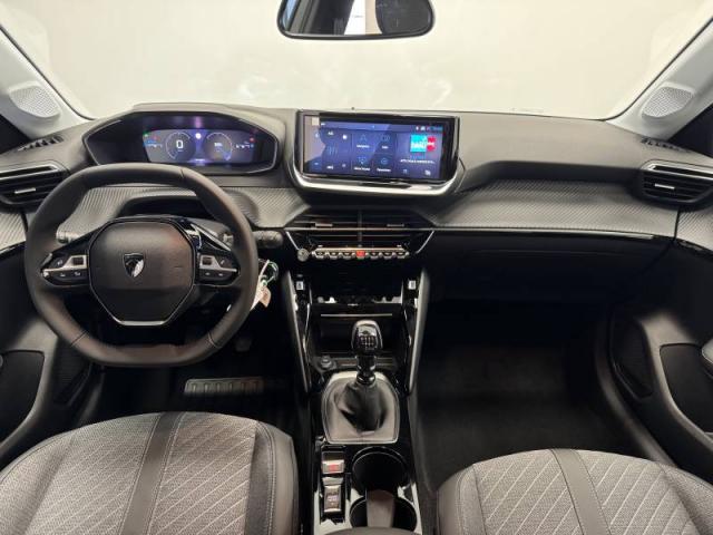 Peugeot 208 image 1