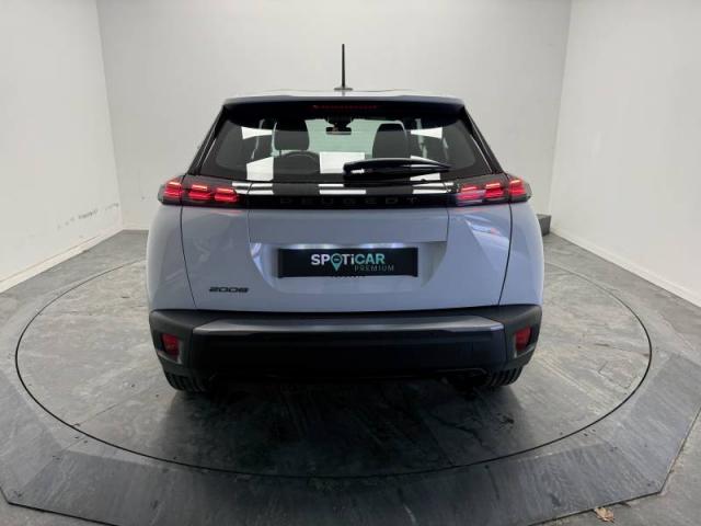 Peugeot 2008 image 1