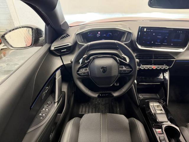Peugeot 208 image 7