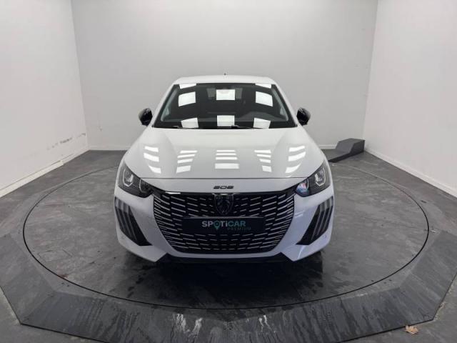 Peugeot 208 image 8