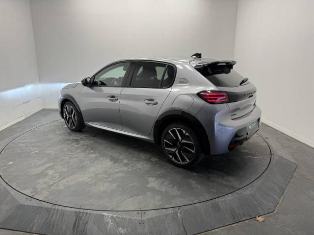 Peugeot 208 image 6