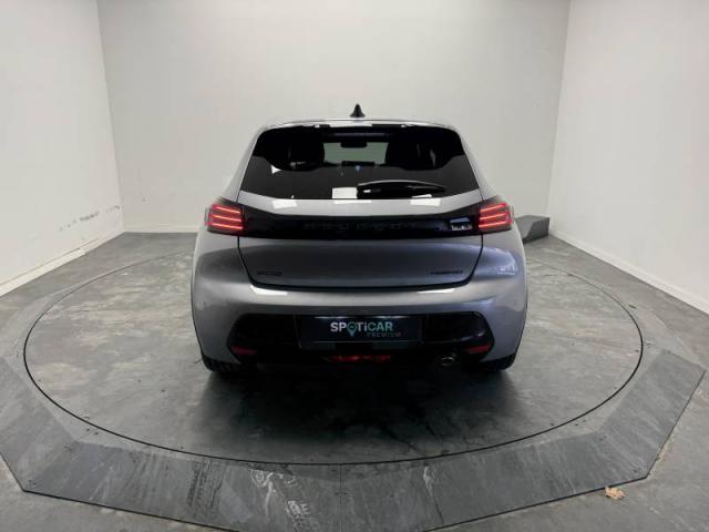 Peugeot 208 image 8