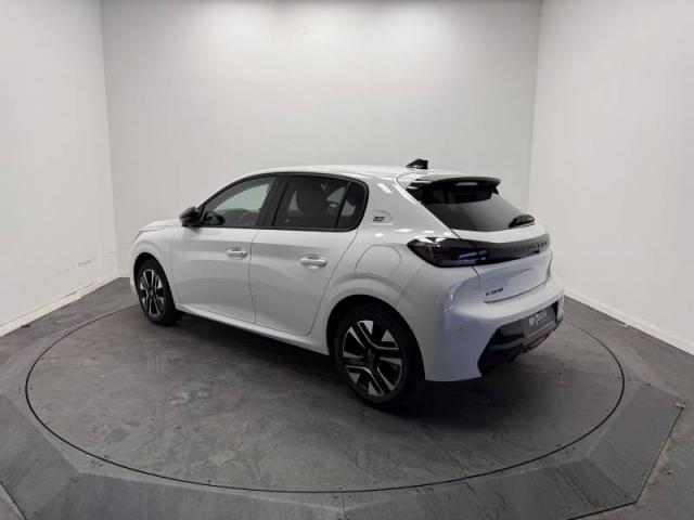 Peugeot 208 image 1