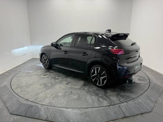 Peugeot 208 image 9
