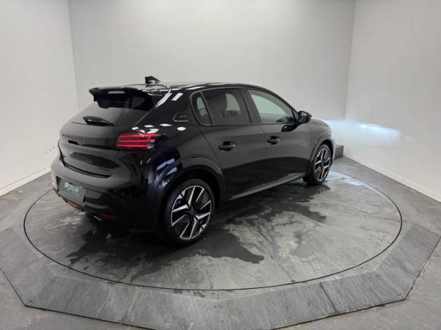 Peugeot 208 image 2