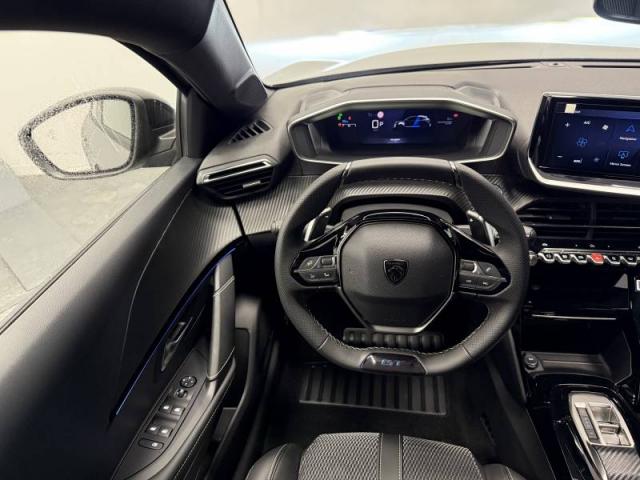 Peugeot 208 image 2