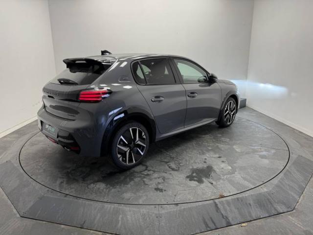 Peugeot 208 image 9