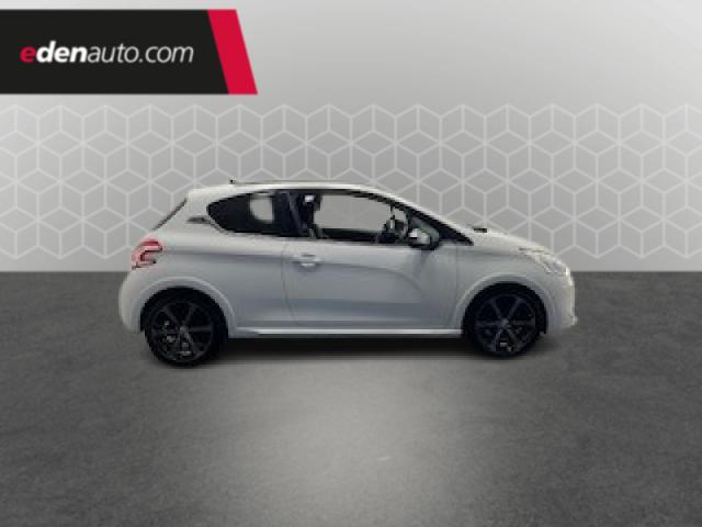 Peugeot 208 image 9