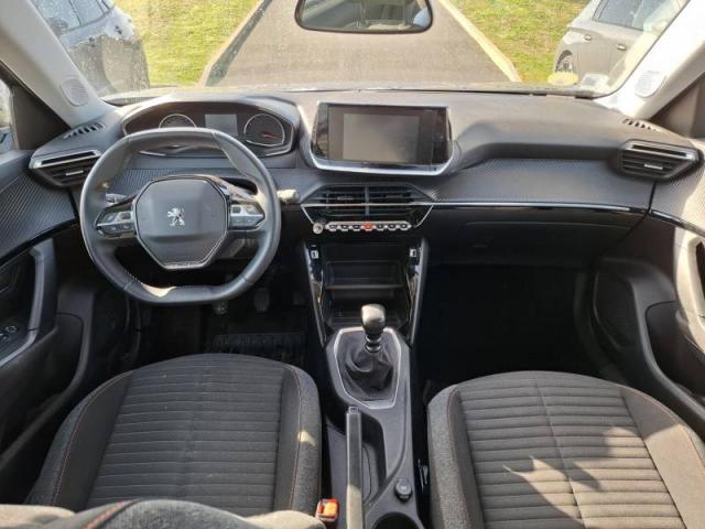 Peugeot 2008 image 7