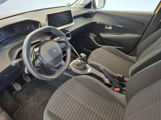 Peugeot 208 image 7