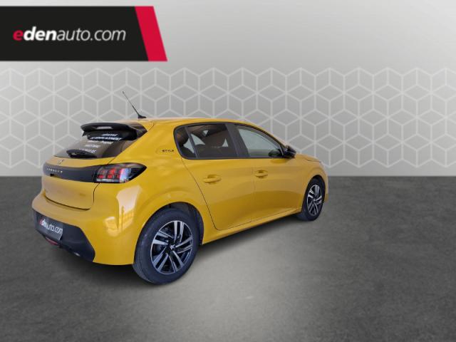 Peugeot 208 image 8