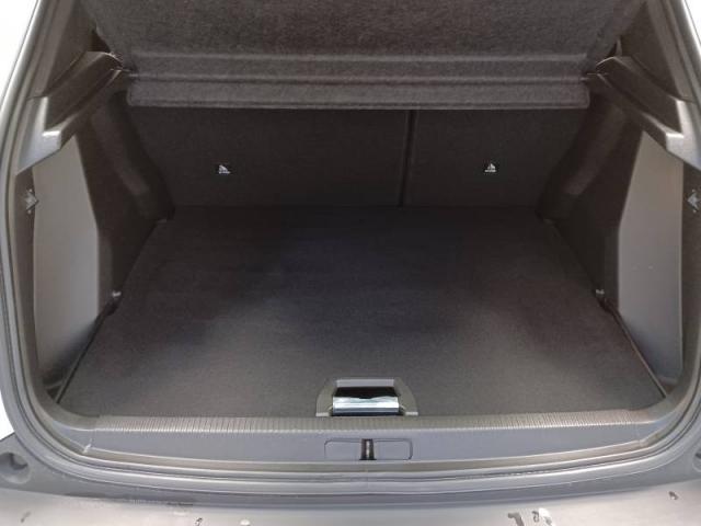 Peugeot 2008 image 8