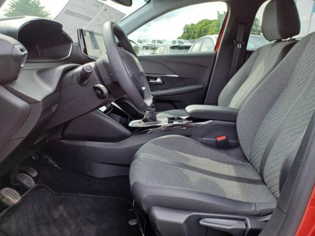 Peugeot 208 image 1
