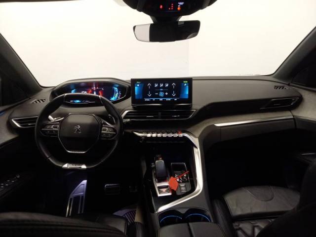 Peugeot 3008 image 2