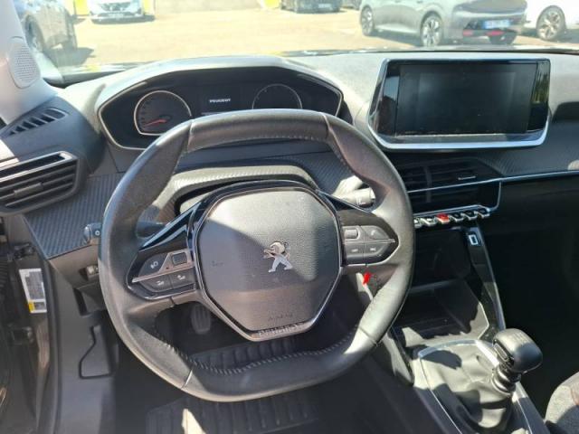 Peugeot 2008 image 1