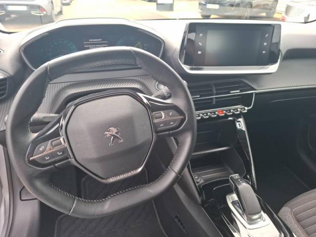 Peugeot 208 image 2