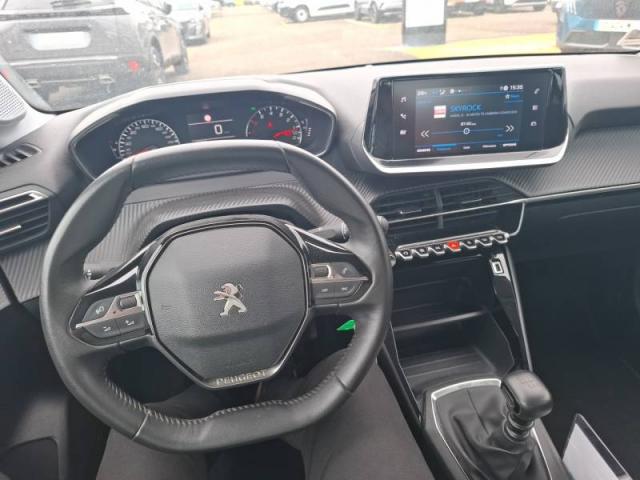 Peugeot 208 image 2