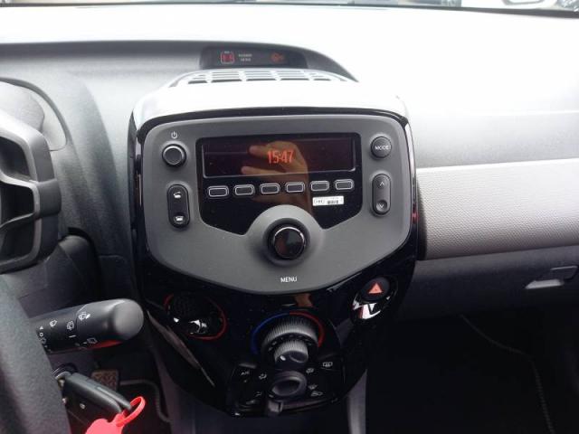 Peugeot 108 image 6