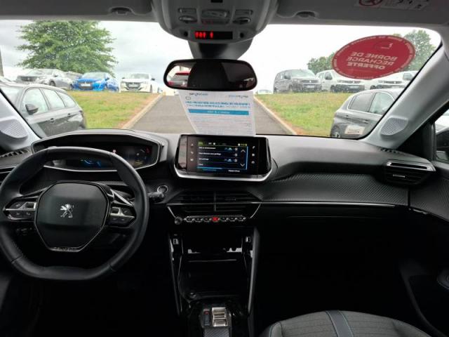 Peugeot 208 image 9