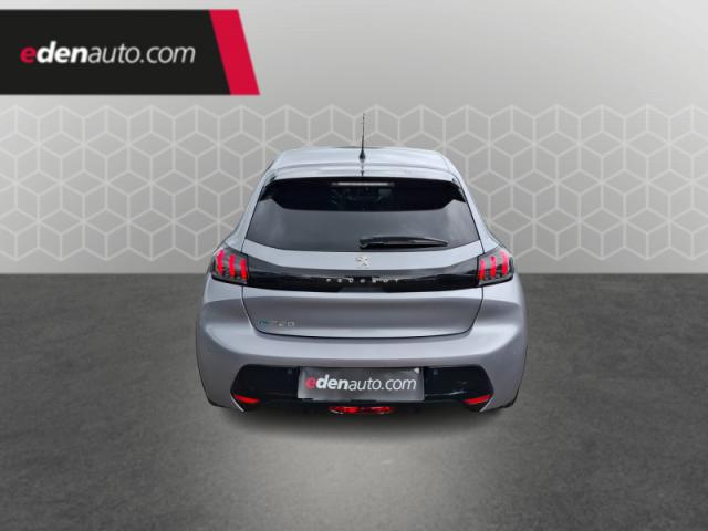 Peugeot 208 image 8