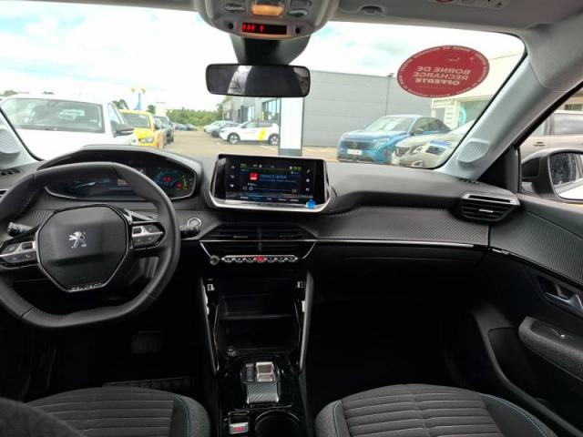 Peugeot 208 image 8