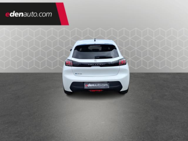 Peugeot 208 image 3