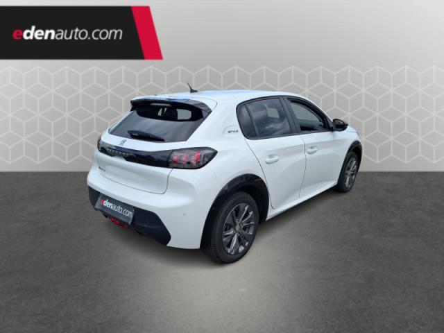 Peugeot 208 image 7