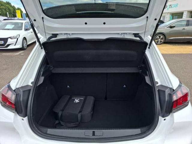Peugeot 208 image 6
