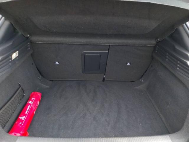 Peugeot 308 image 2