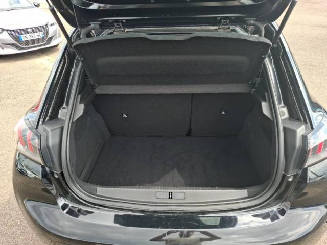 Peugeot 208 image 1