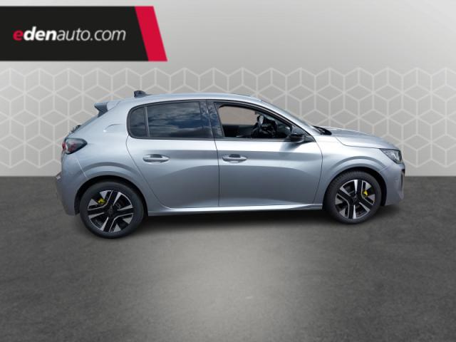 Peugeot 208 image 8