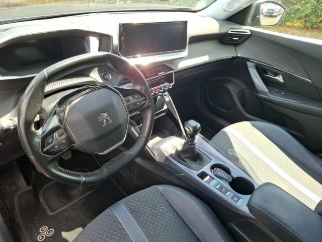 Peugeot 2008 image 6