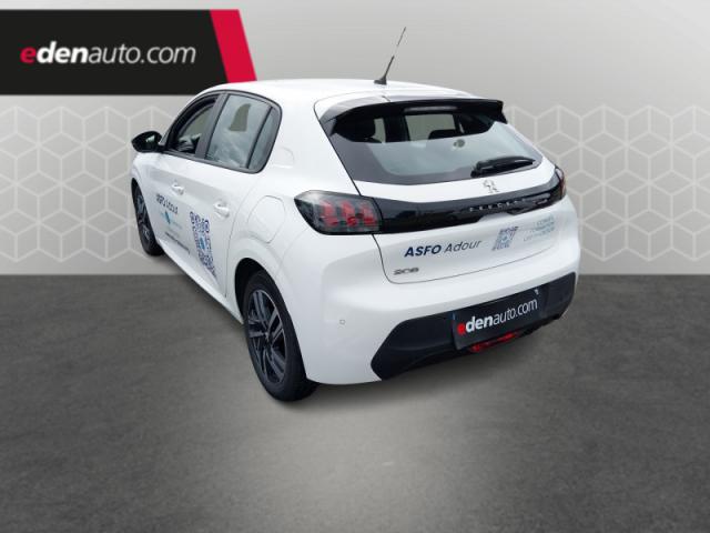 Peugeot 208 image 8