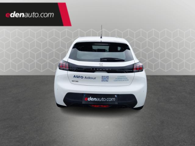 Peugeot 208 image 2