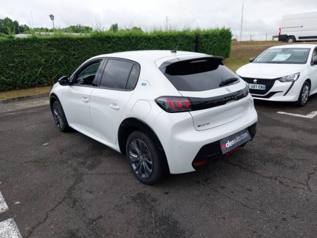 Peugeot 208 image 7