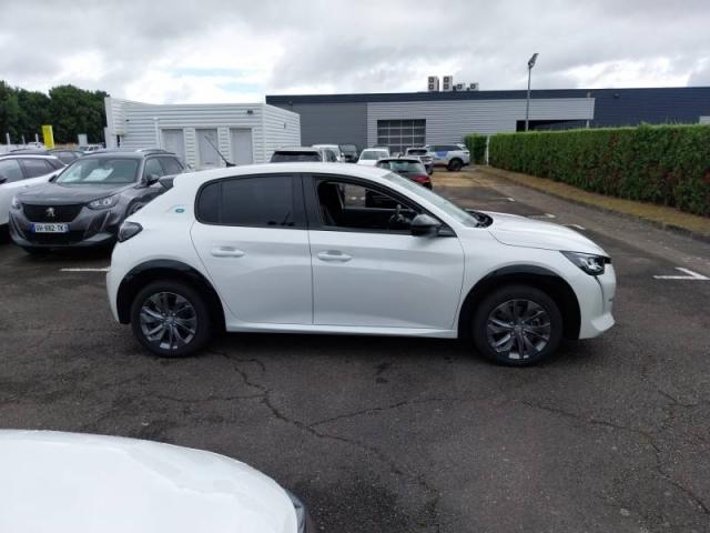Peugeot 208 image 5