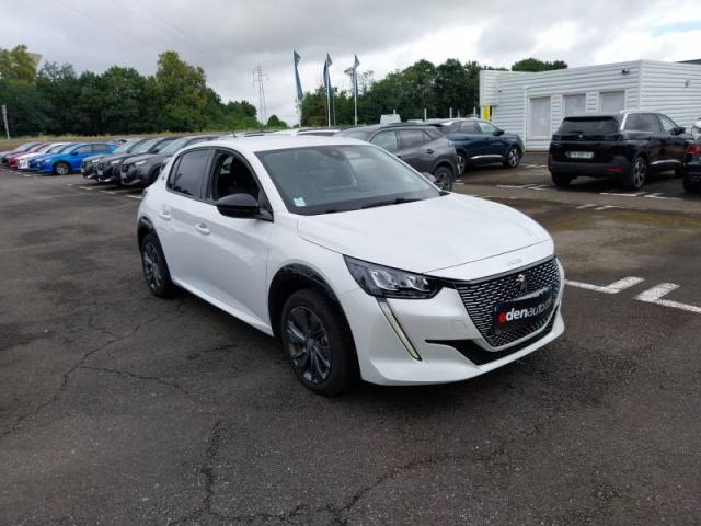 Peugeot 208 image 1