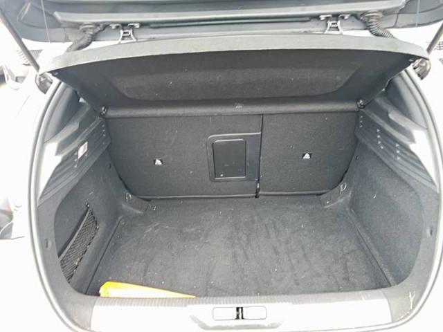 Peugeot 308 image 9