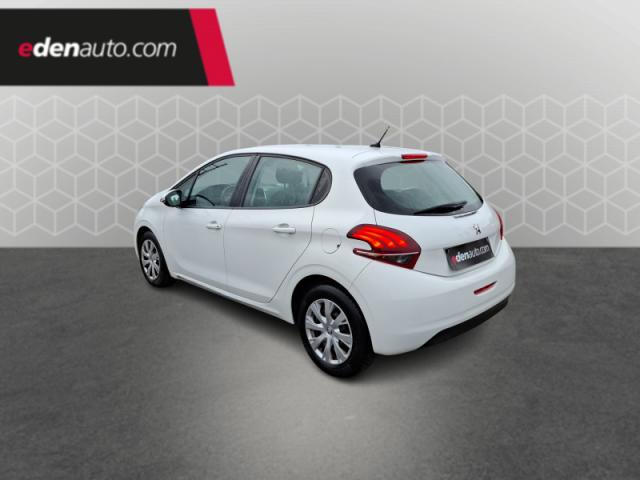 Peugeot 208 image 8