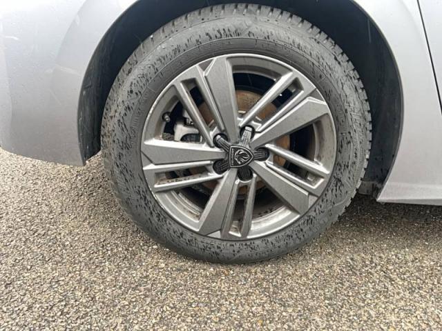 Peugeot 308 image 6