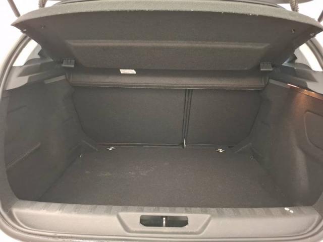 Peugeot 308 image 1