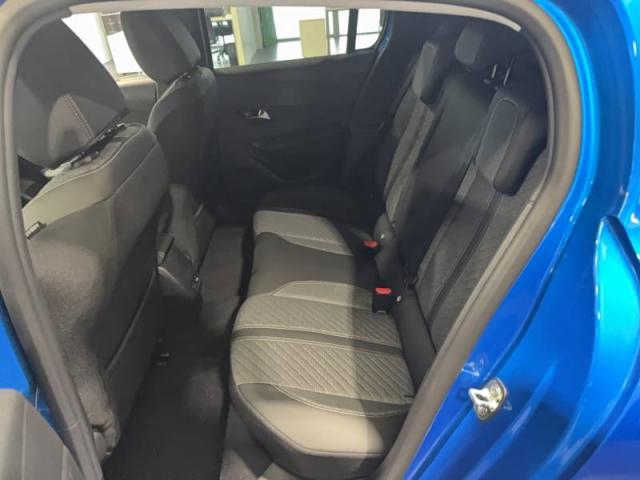 Peugeot 208 image 6