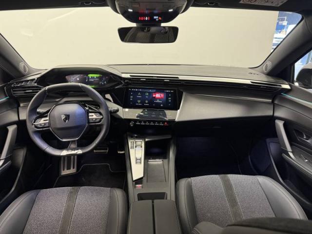 Peugeot 308 image 2